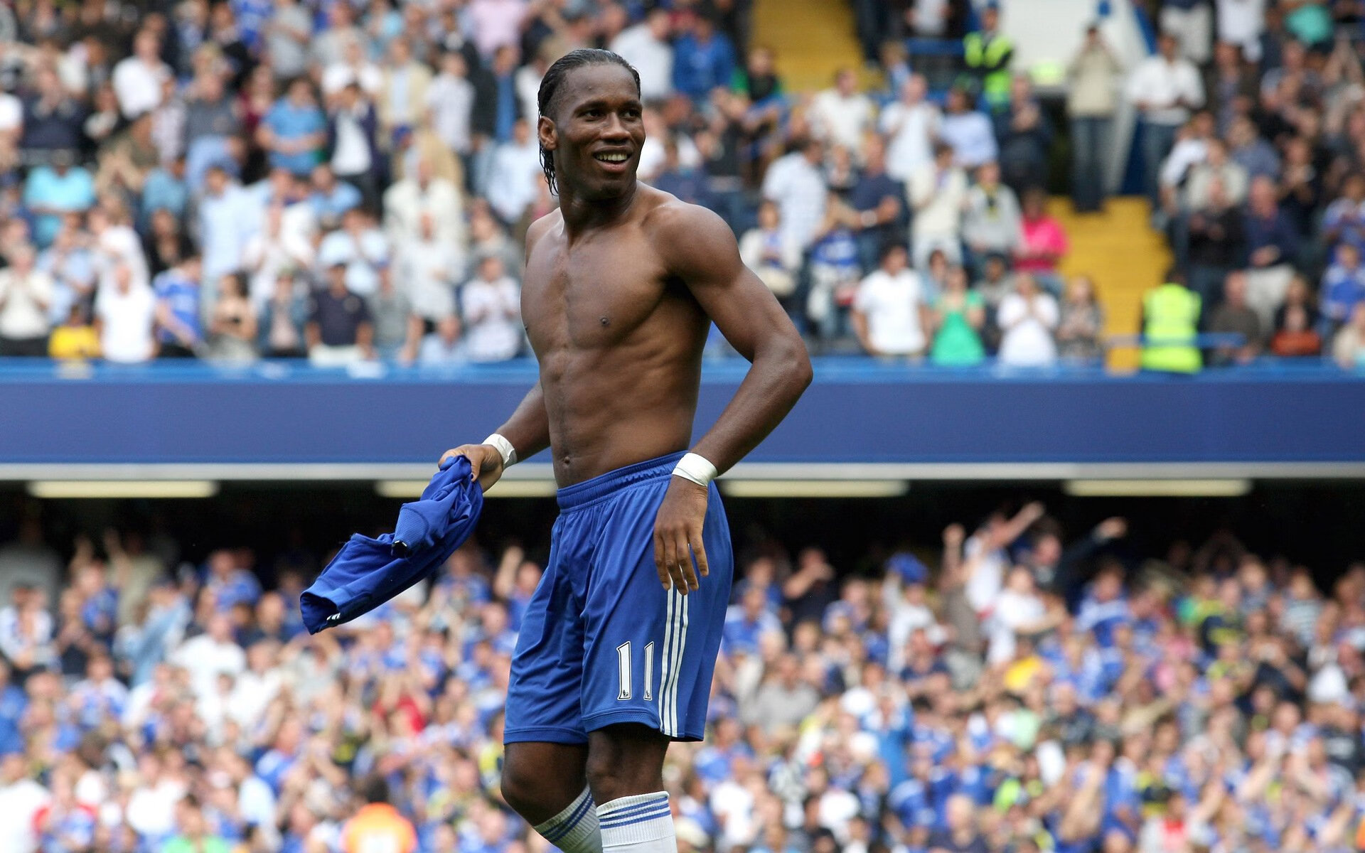 威廉姆斯重现经典战术，汉密尔顿关键超越锁定胜局